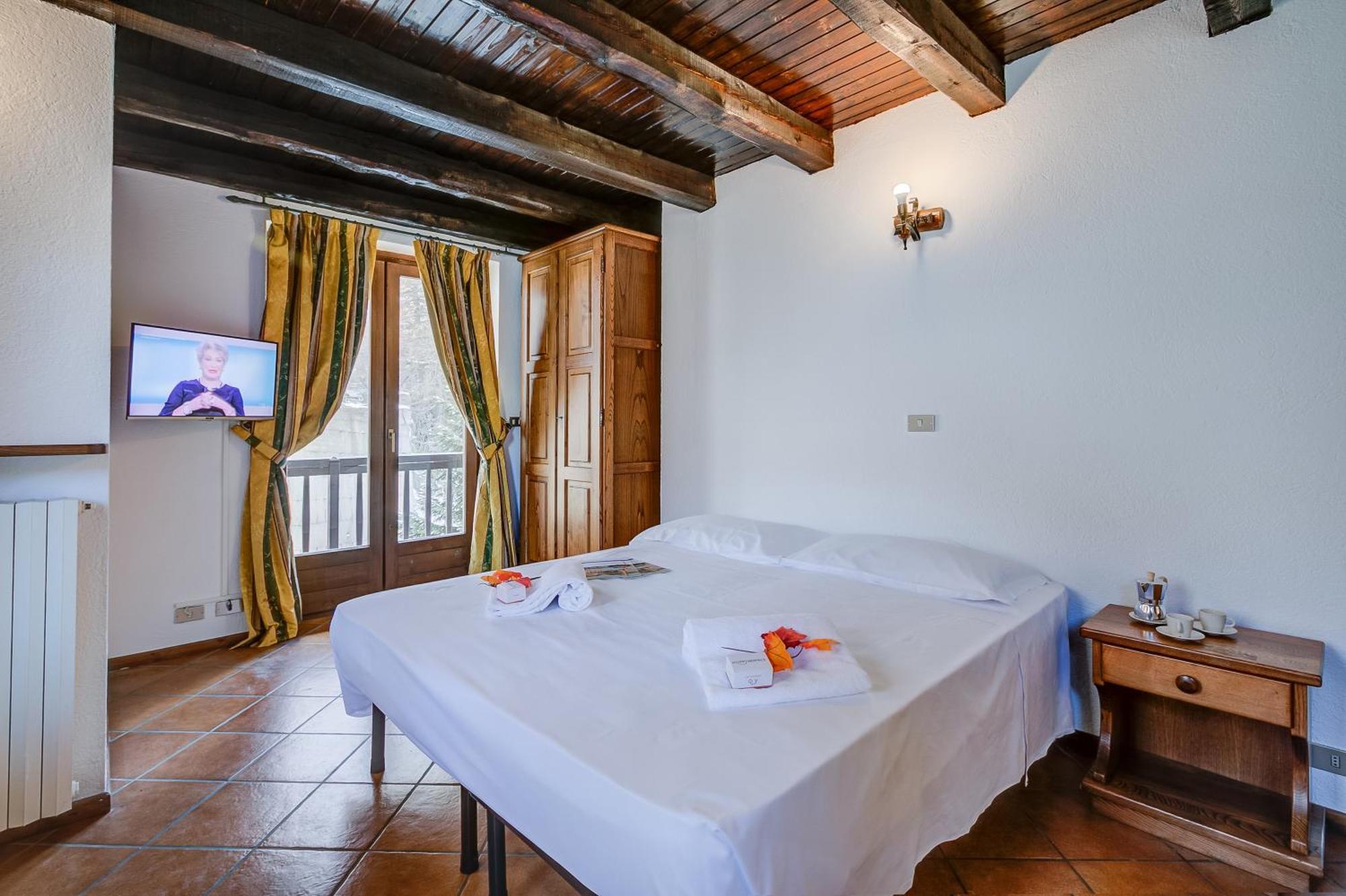 Belvedere Apartments - Happy Rentals Сестриере Экстерьер фото