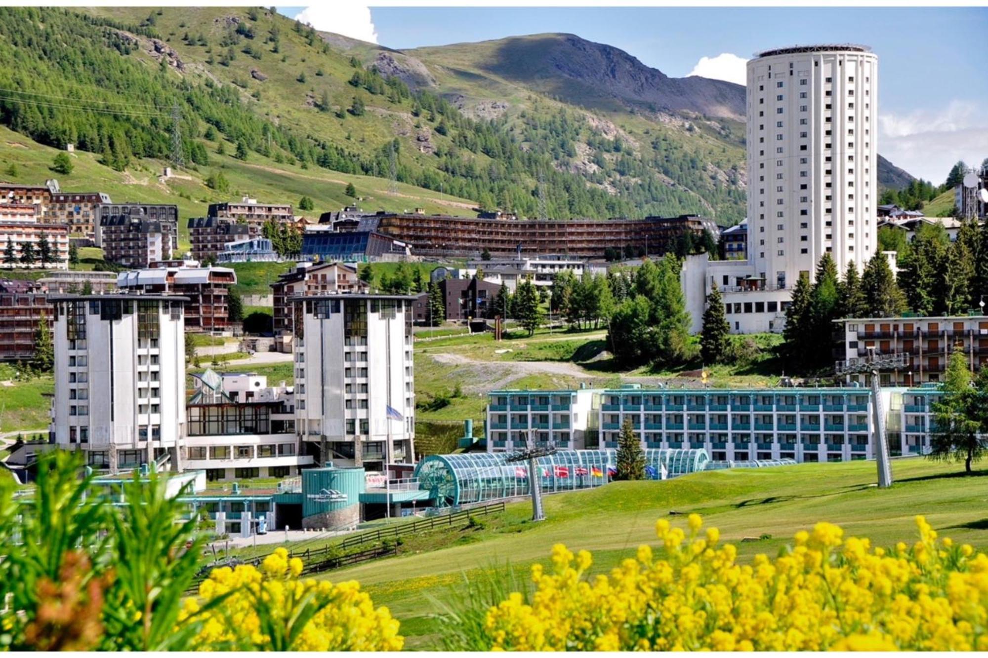 Belvedere Apartments - Happy Rentals Сестриере Экстерьер фото