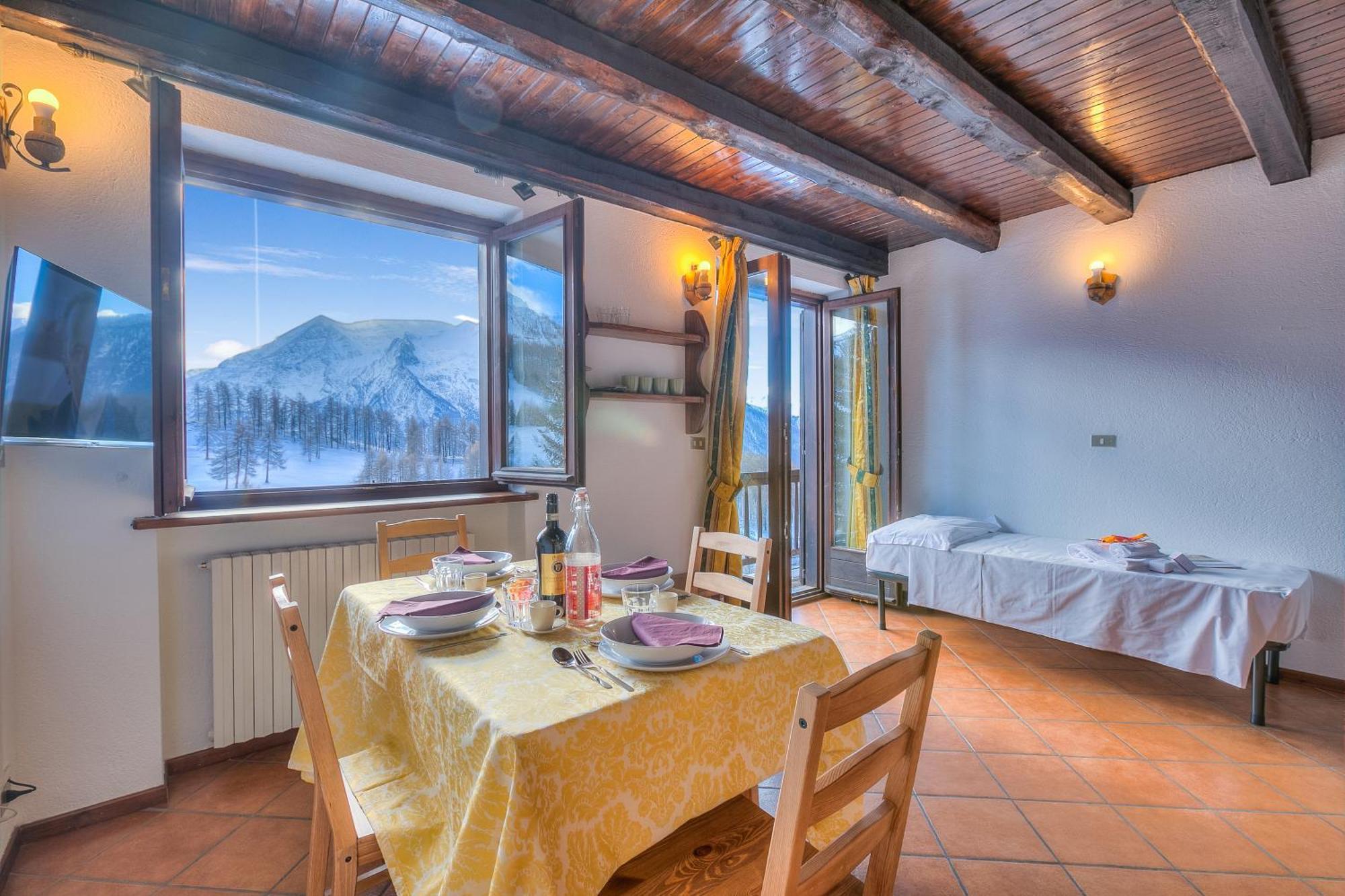 Belvedere Apartments - Happy Rentals Сестриере Экстерьер фото