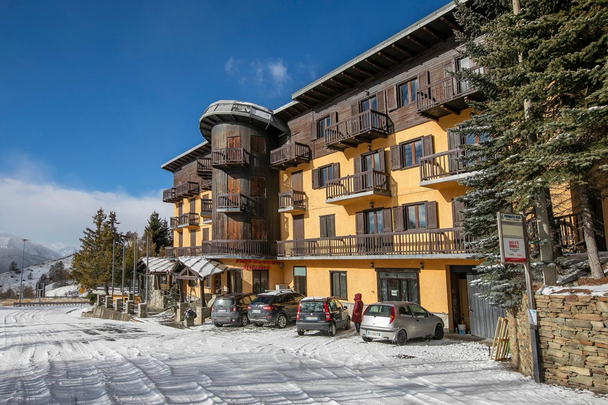 Belvedere Apartments - Happy Rentals Сестриере Экстерьер фото